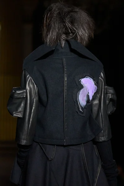 Look 97